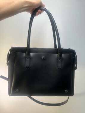 Classic Black Faux Leather Shoulder Bag - Sleek Everyday Tote